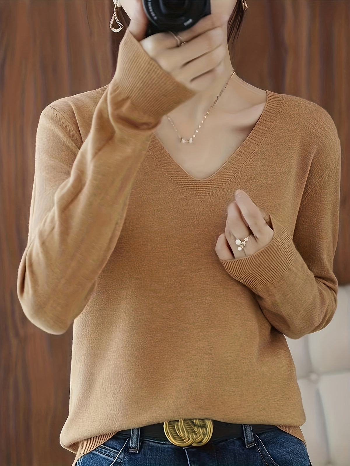 Selene | Soft V-Neck Sweater
